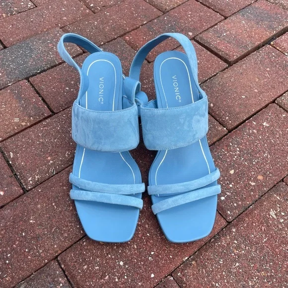 Vionic Sky Blue Yasmin Strappy Sandal Size 9.5